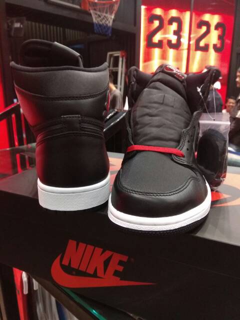 Sepatu NlKE Air Jordan 1 HIGH OG Black Satin Original