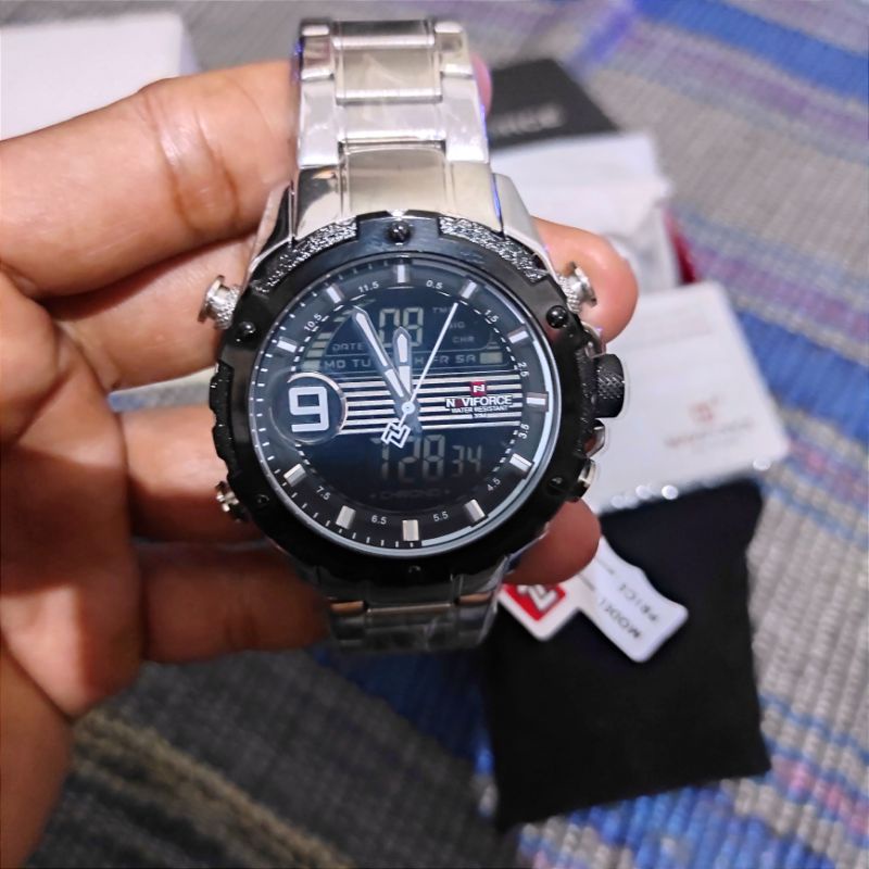 Jam Tangan Pria Naviforce NF9146M Silver All Steel Original