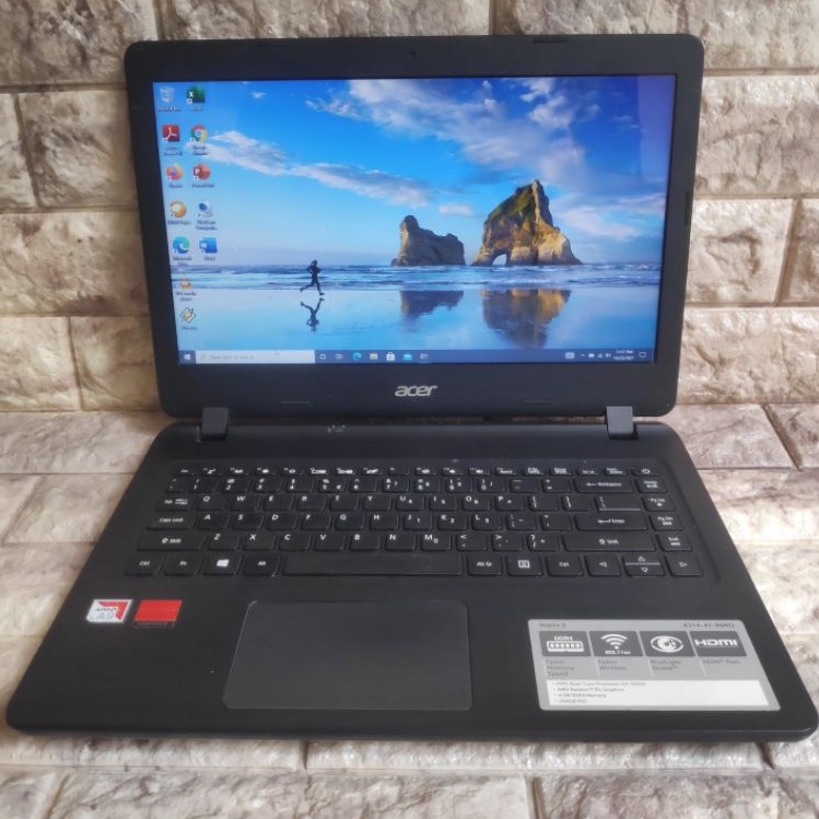 Laptop Acer Aspire 3 A314-21 Amd A9-9420e Radeon R5 3.00GHz Ram 4GB SSD 256GB HDD 1000GB