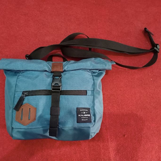 KALIBRE TRAVEL POUCH / SLING BAG ASPID 04