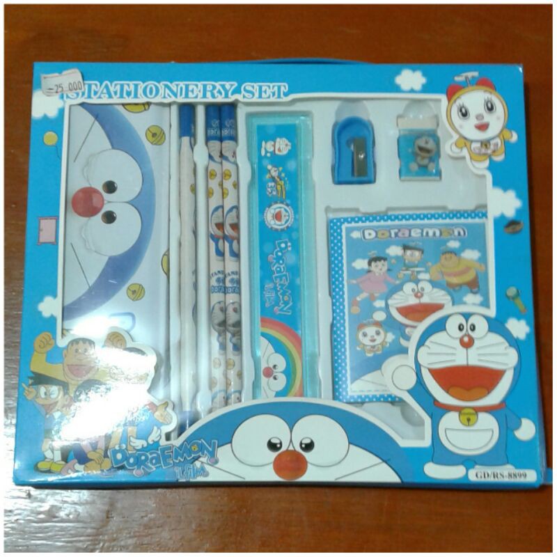 

Stationery set alat tulis 6 in 1 doraemon