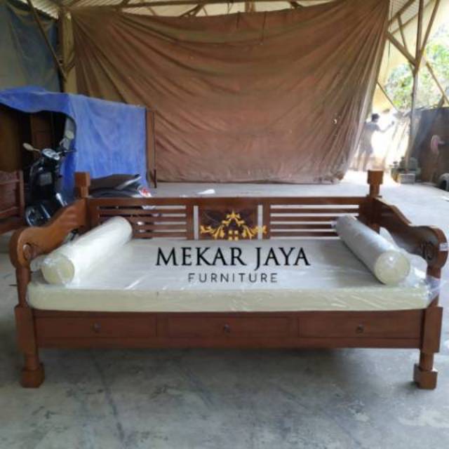 Set Bangku Risban Jati Antiq Furniture Jepara