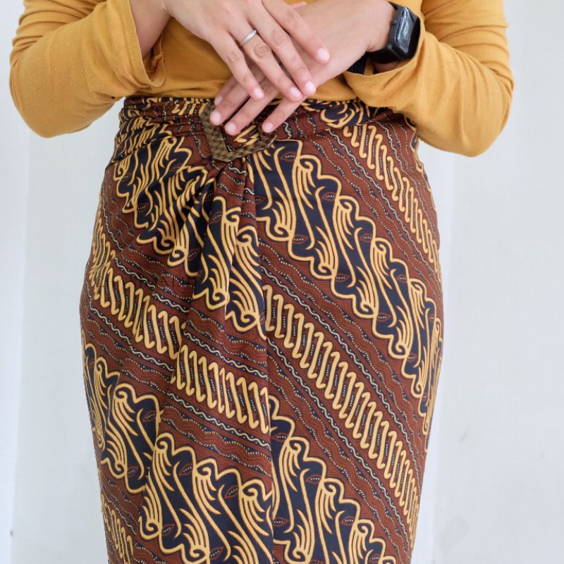 chandani.id • ROK LILIT BATIK | kain lilit berkain jogja batik wisuda kondangan