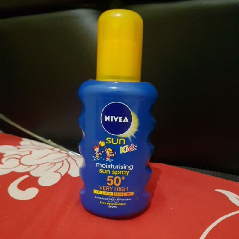 Nivea Sun Kids Moisturising Sun Spray 50+ 200 Ml( Very Hight)