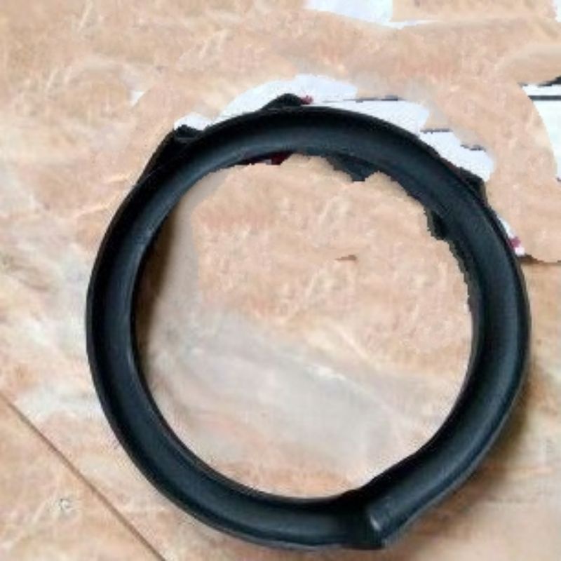 karet tatakan bantalan per keong belskang bawah suzuki baleno