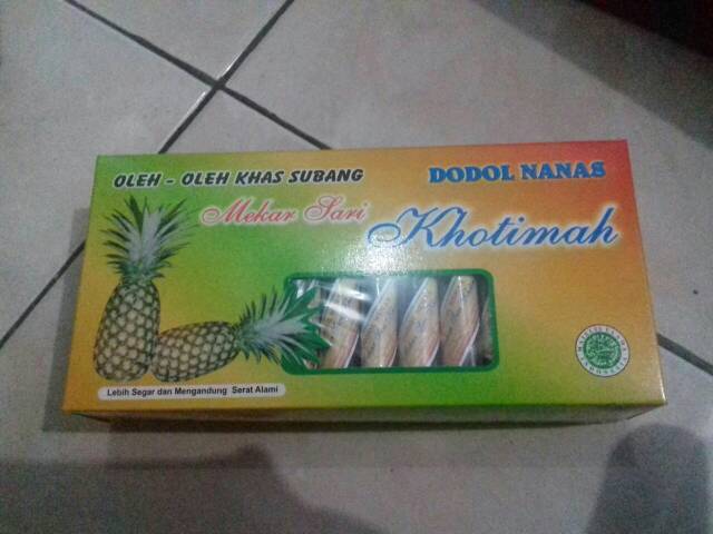Dodol Nanas Subang Berat 500 Gram Oleh Oleh Khas Subang Shopee Indonesia