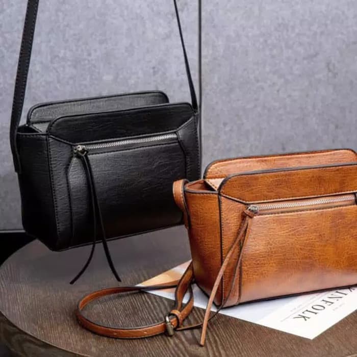 Tas selempang stradivarius import kualitas terbaik sling bag tas wanita