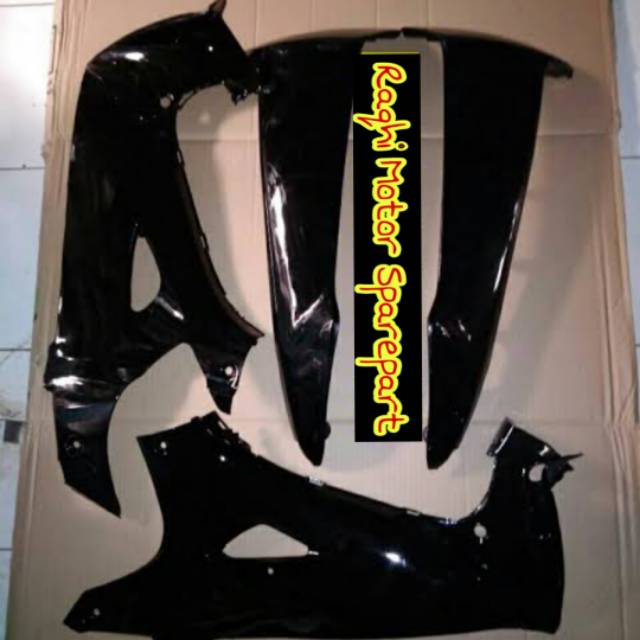 Sayap Luar Dalem Karisma 125 D / Karisma X 125