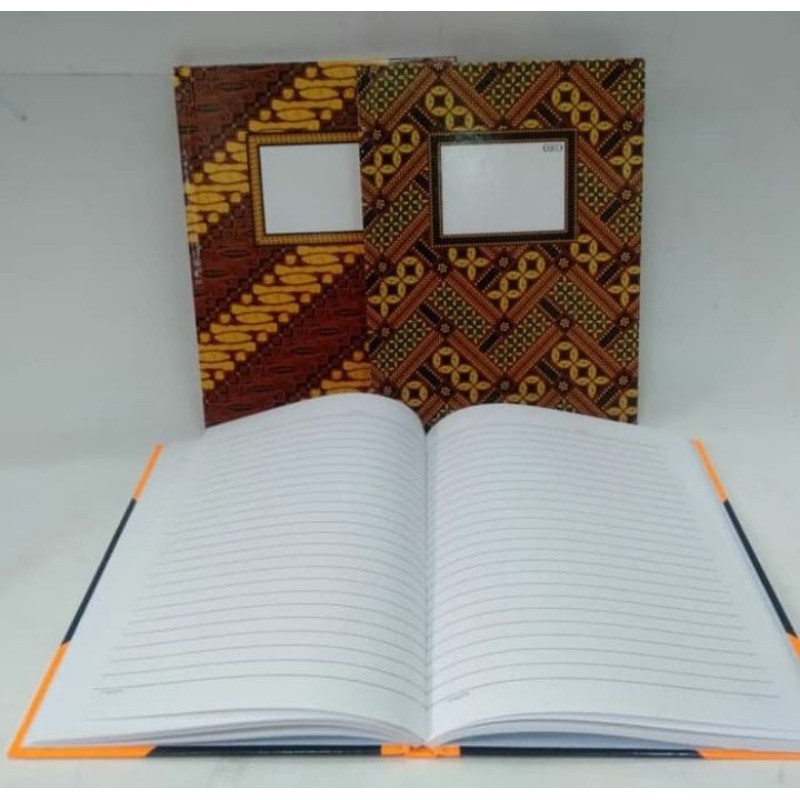 

Buku Kwarto 1/2 Folio hard cover Kiky - 100 Lembar