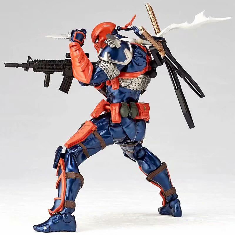 Yamaguchi Amazing Revoltech Deathstroke No.011 Action Figure Model Mainan Hadiah