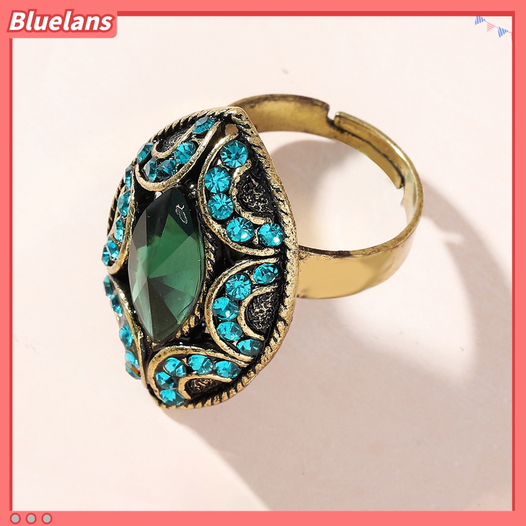 Cincin Berlian Imitasi Bentuk Oval Bahan Alloy Untuk Wanita