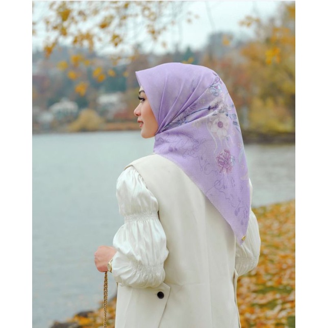 NEW BUTTONSCARVES NADA SERIES