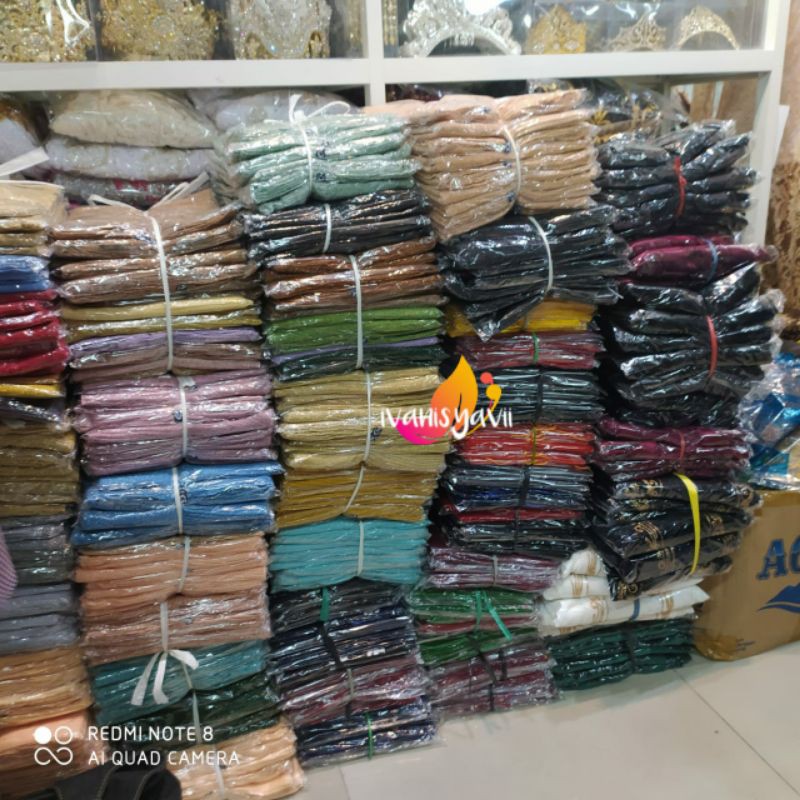 Jilbab Pengantin/ Jilbab Rajut/ Jilbab Gliter/ Pasmina Rajut