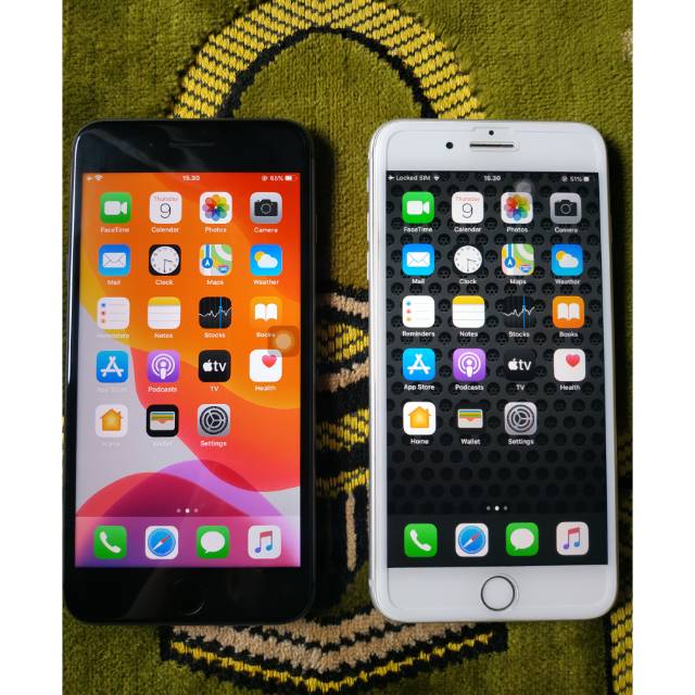 Iphone 8plus 64gb bypas biasa (hitam) dan bypass sonick (putih), bukan lock icloud