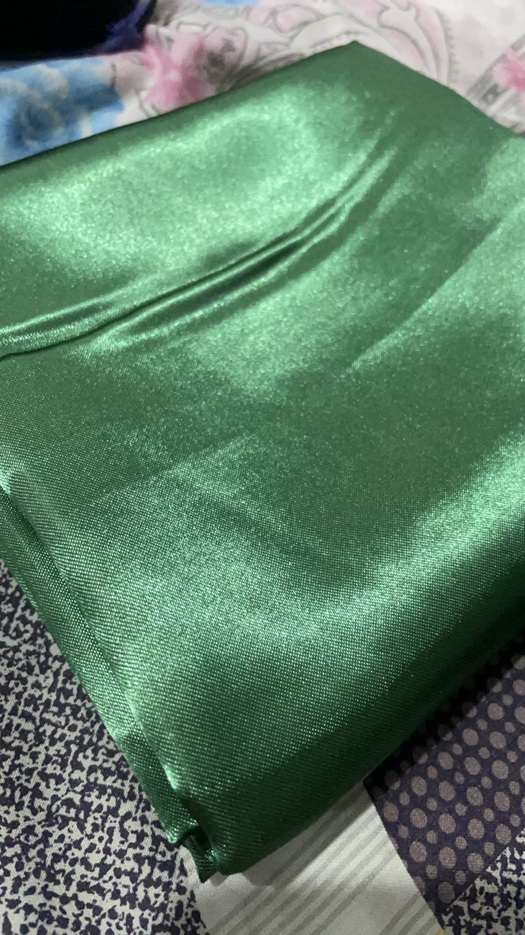 Sarung Bantal Satin / Satin Pillowcase