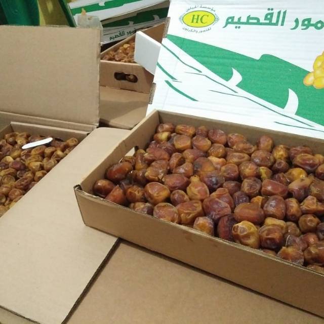 KURMA SUKARI 1 dus isi 3 kg