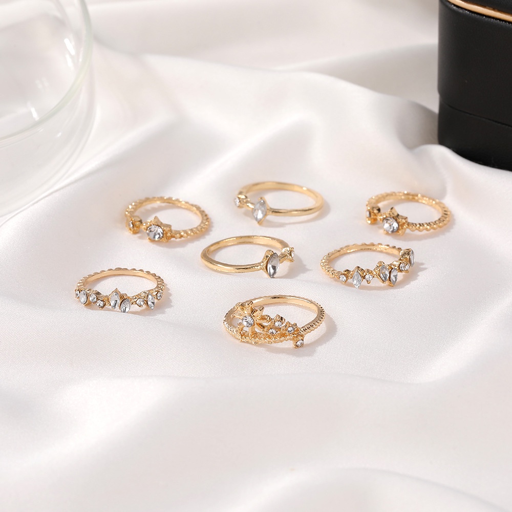 Set Cincin Jari Telunjuk Bentuk Bulan Bintang Bahan alloy Gaya retro Untuk Wanita