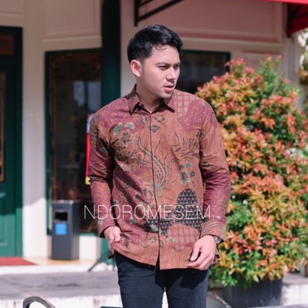 BATIK EXCLUSIVE NDOROMESEM LENGAN PANJANG WARNA UNGU BATIK GANTARI UNGU KATUN HALUS A211