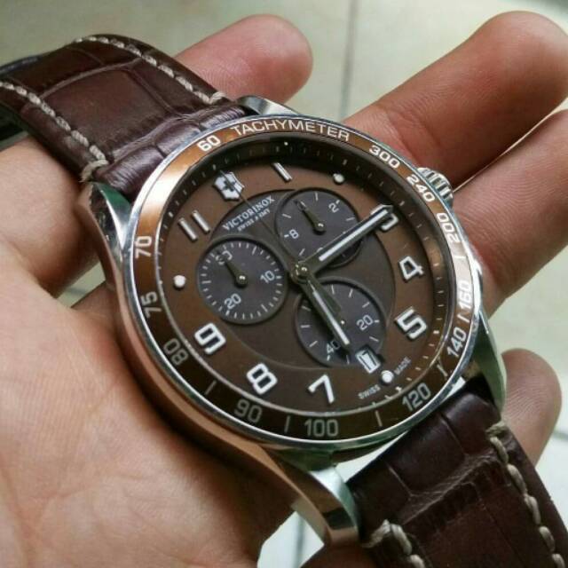 Jam Tangan Victorinox Swiss Army XLS 241653
