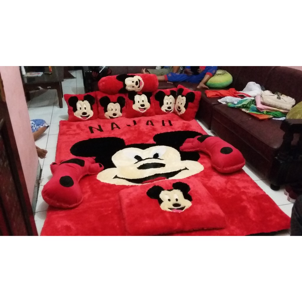 karpet karakter mickey fullset