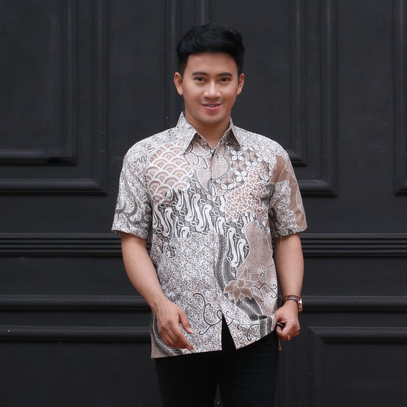 (COD) New Kemeja Pria Hem Batik Lengan Pendek Modis Kekinian