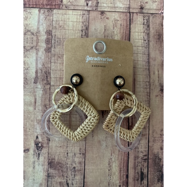 Anting anting Stradivarius preloved