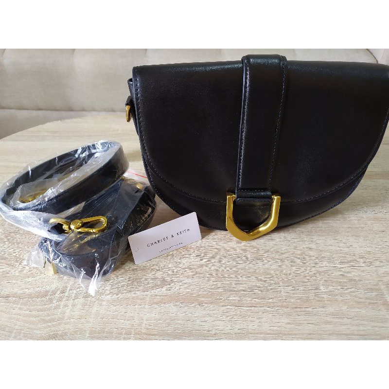 Charles and Keith Saddle Bag CK 770 Premium Import