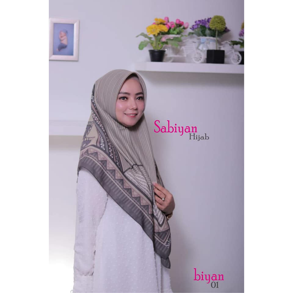 HIJAB SEGIEMPAT MOTIF PRINTING  II SABIYAN HIJAB