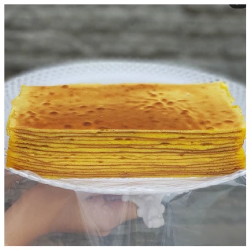 

LAPIS LEGIT PREMIUM KUNING TELUR 1/2 LOYANG (10X20CM)