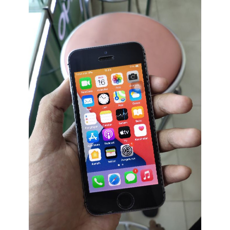 second iphone SE 64gb ex inter original muluss apikk nominus