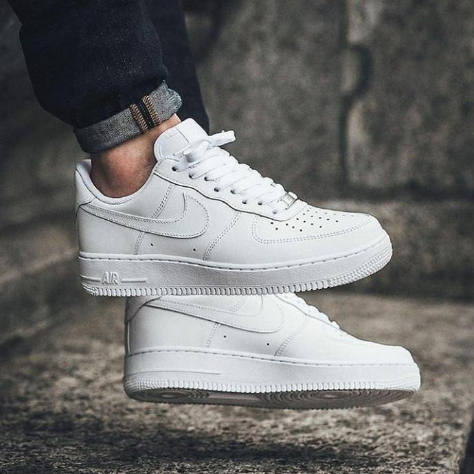 NIKE AIR FORCE 1 TRIPLE WHITE ORIGINAL