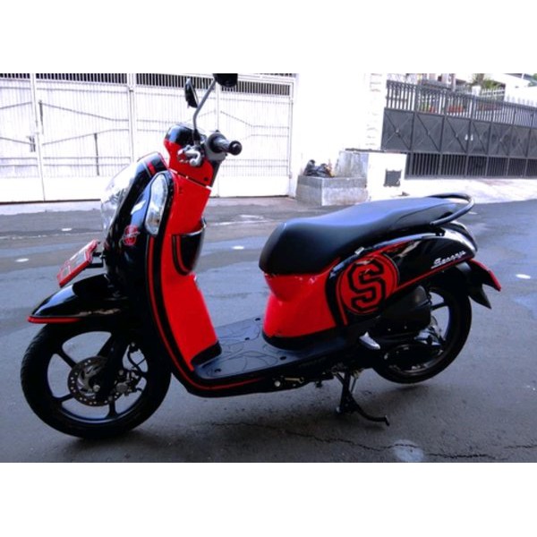 cover inner lower legsield kontak scoopy fi K16 warna merah non original