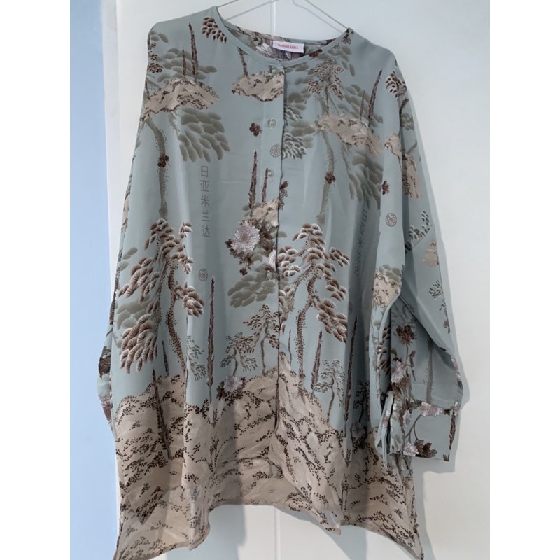 Jingmi Top Ria Miranda