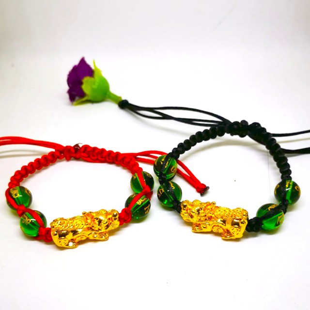 Gelang naga pixu