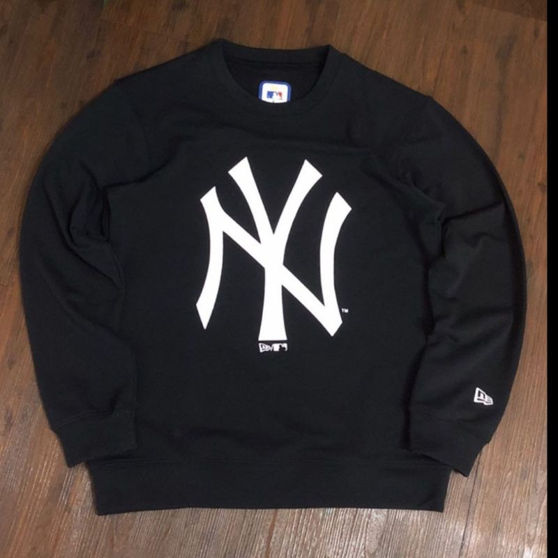 mlb logo sweatshirt