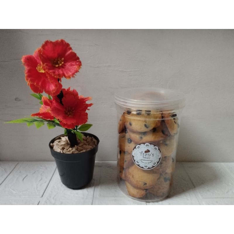 

KUKERNIS" Kue Kering Manis Vanilla Chip 250gr