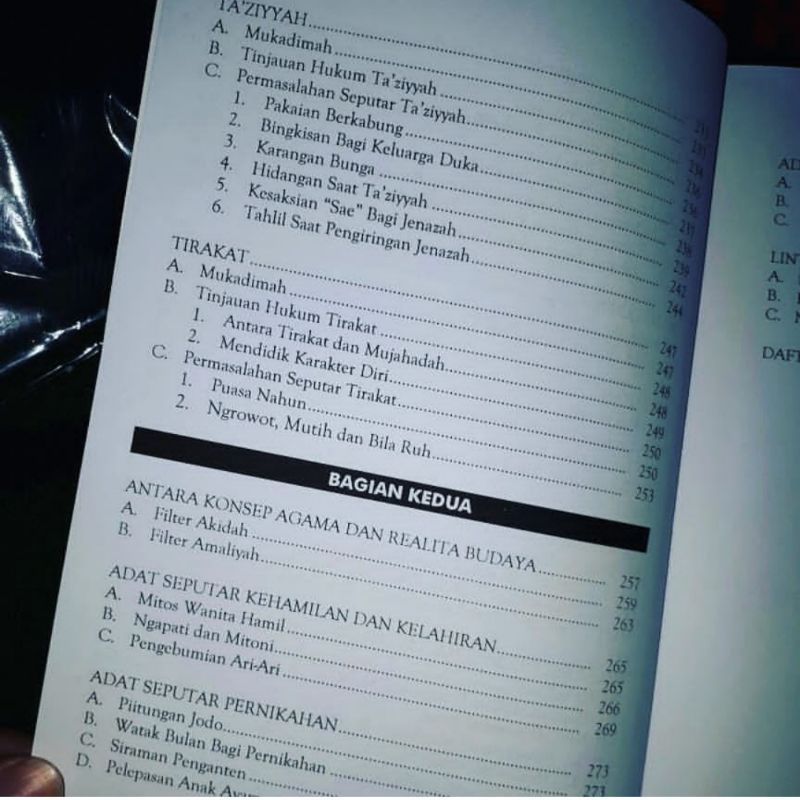 kajian pesantren tradisi dan adat menjawab vonis bid'ah bid ah