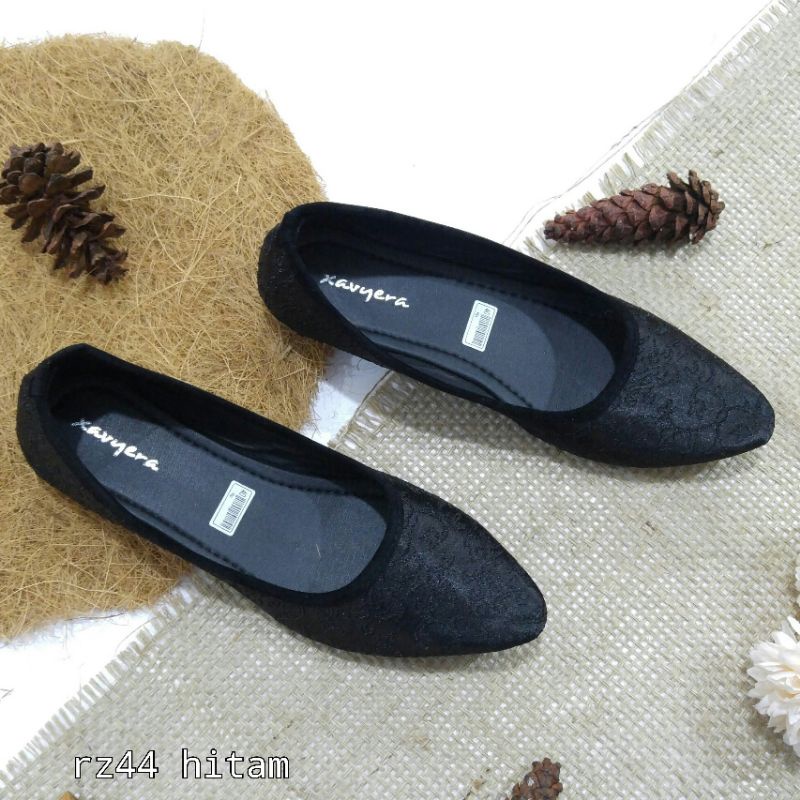 Borneoxavyera  Sepatu Flatshoes Azeera rz44 Sepatu Flat Keren Kekinian Bahan Kanvas Premium