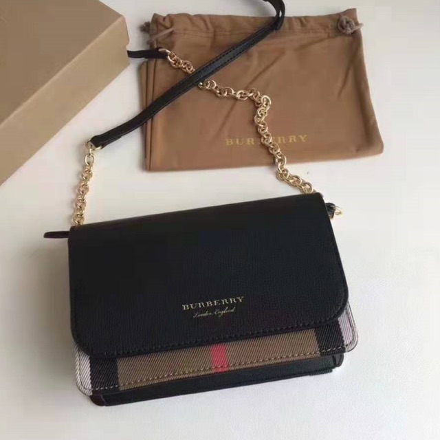 burberry Clutch