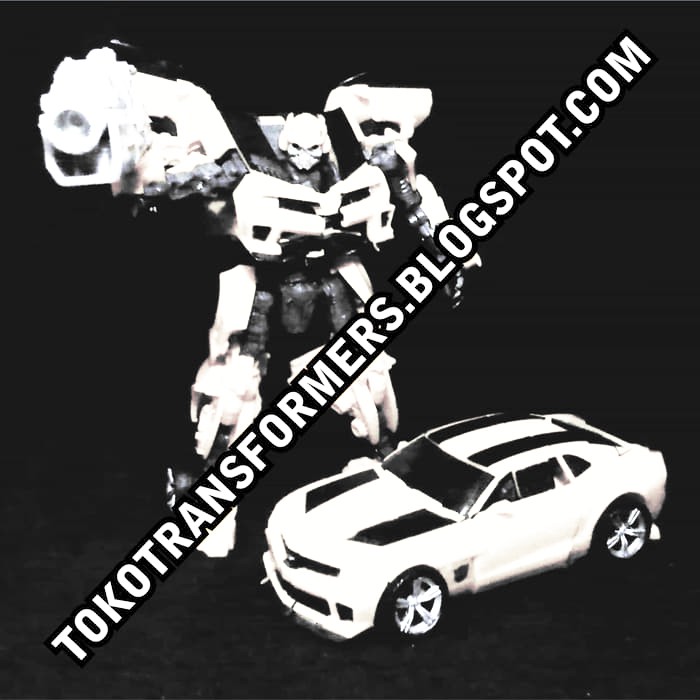 Jual Transformers Bumblebee Deluxe Class Dotm