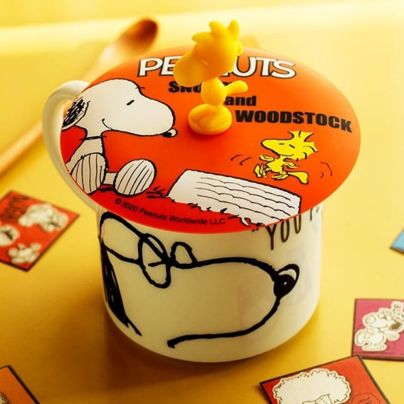 Silicone cup tutup gelas snoopy