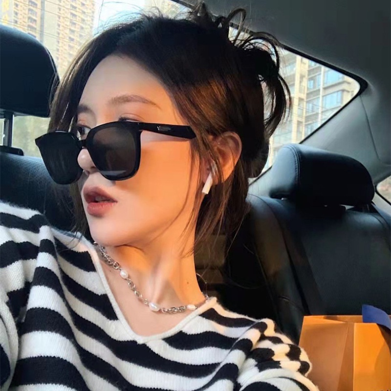 Kacamata Hitam Wanita Model Retro Kotak Frame Besar Nyaman