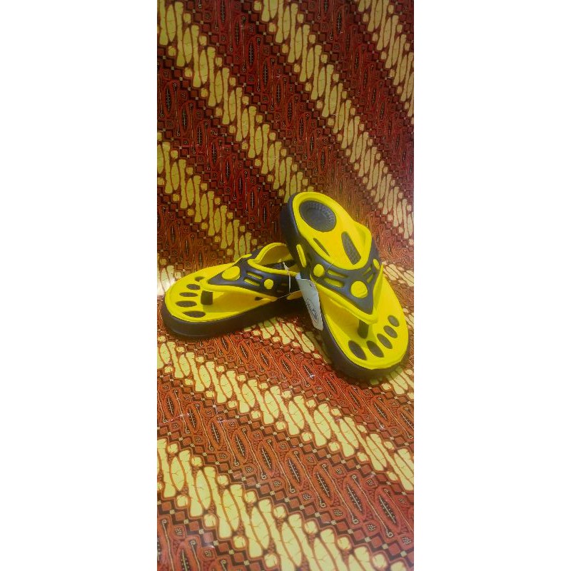 sandal plastik/karet anak2 size 30