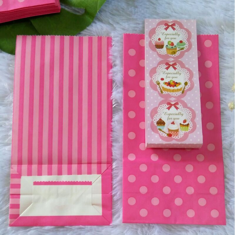 

Daiso Paper Bag Lucu Pink Hadiah Kado Souvenir Pesta ULANG Tahun Hampers Kotak Permen Kue Goodie Bag Gift Bag Box