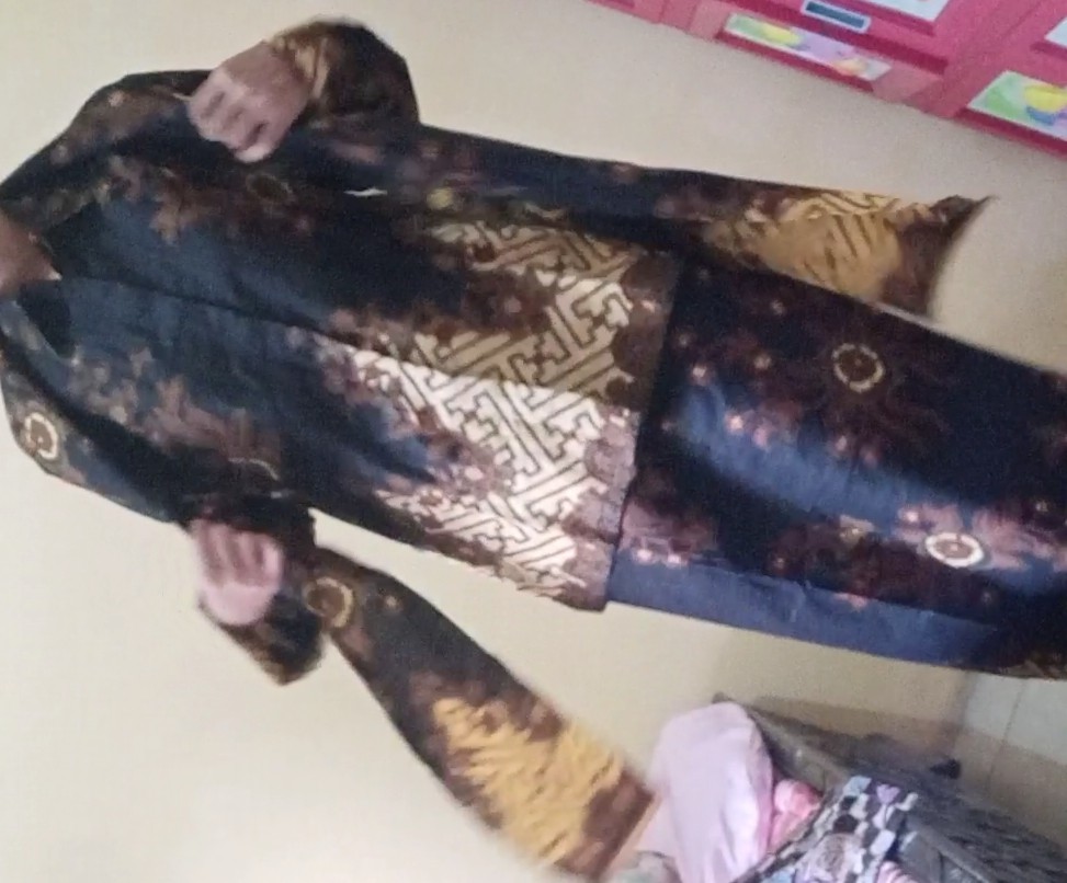 Batik Set [kemeja +rok +selendang] Pager Mocca