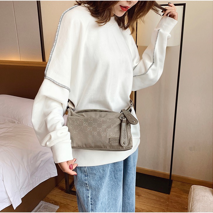 TFT AX200188 92846 AX846 T21 E4888  E4839 C0871 C0876 R6477 DTF80750  R6536 (1 KG MUAT 5) Tas Selempang Wanita Import Stylish Elegant