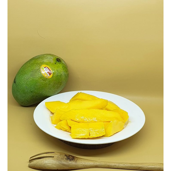 mangga Alpukat matang pohon