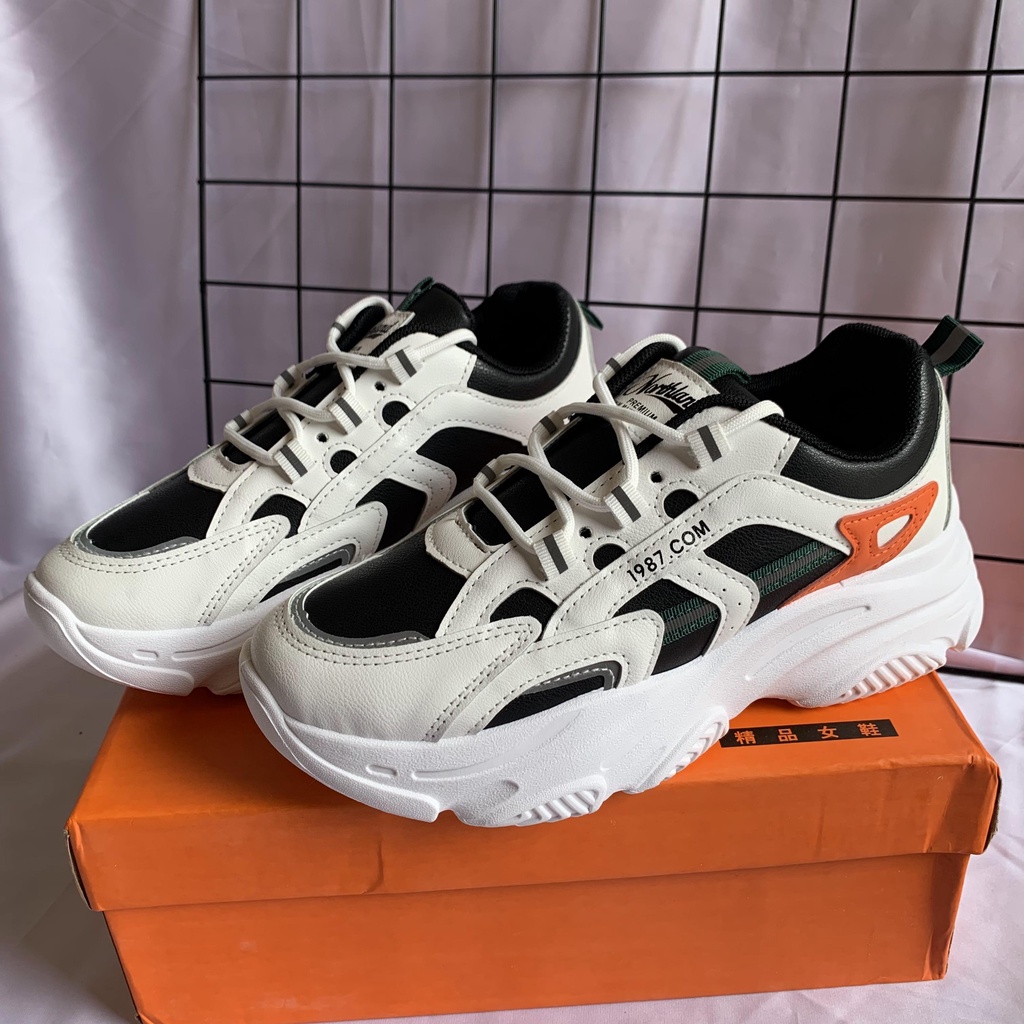 Sepatu putih polos import sol tebal tali Olahraga Casual Sneakers Shoes Sepatu Wanita luas perempuan Fashion Import Korea North Land Sneakers termurah import chinna SEPATU WANITA FASHION SP-081 MODEL KOREA SEPATU SNEAKER IMPORT Sepatu Sneakers Wanita Spor