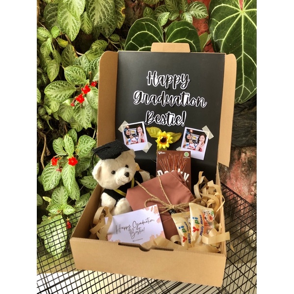 

(GB3) GIFTBOX/GIFT BOX HIJAB BERGO/GIFT BOX SNACK HIJAB/GIFT BOX HADIAH WISUDA REQUEST (INCLUDE GREETING CARD PAPER BAG DAN PACKING AMAN)
