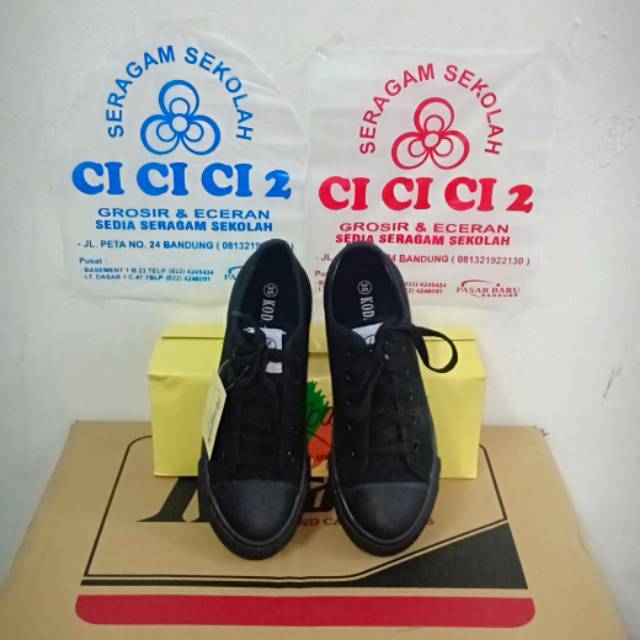 Sepatu Anak Sekolah KODACHI Hitam Polos Pendek